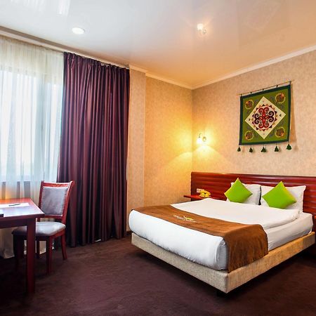 Green City Hotel 比什凯克 外观 照片