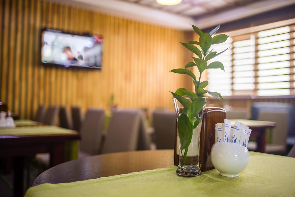 Green City Hotel 比什凯克 外观 照片