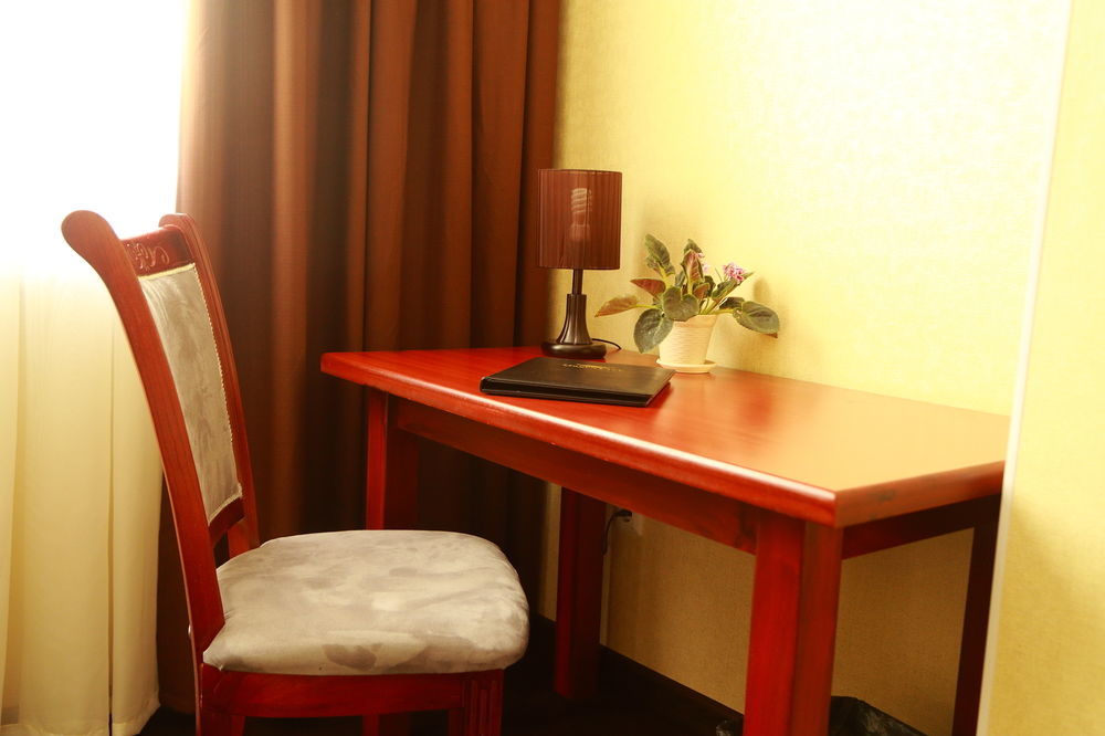 Green City Hotel 比什凯克 外观 照片